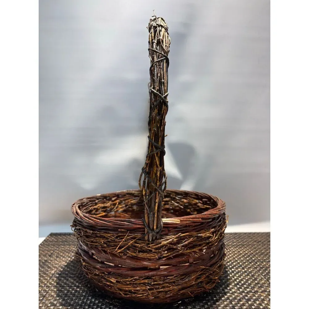 Small woven basket